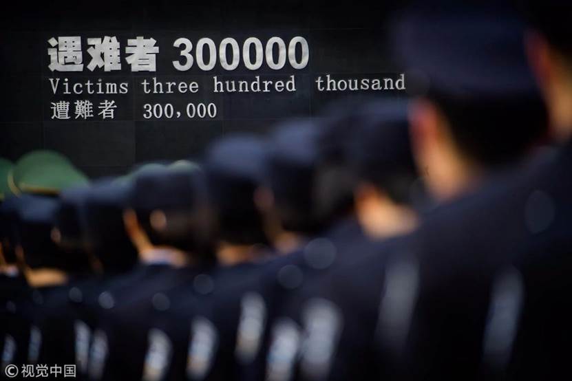 模糊的照片上写着字描述已自动生成